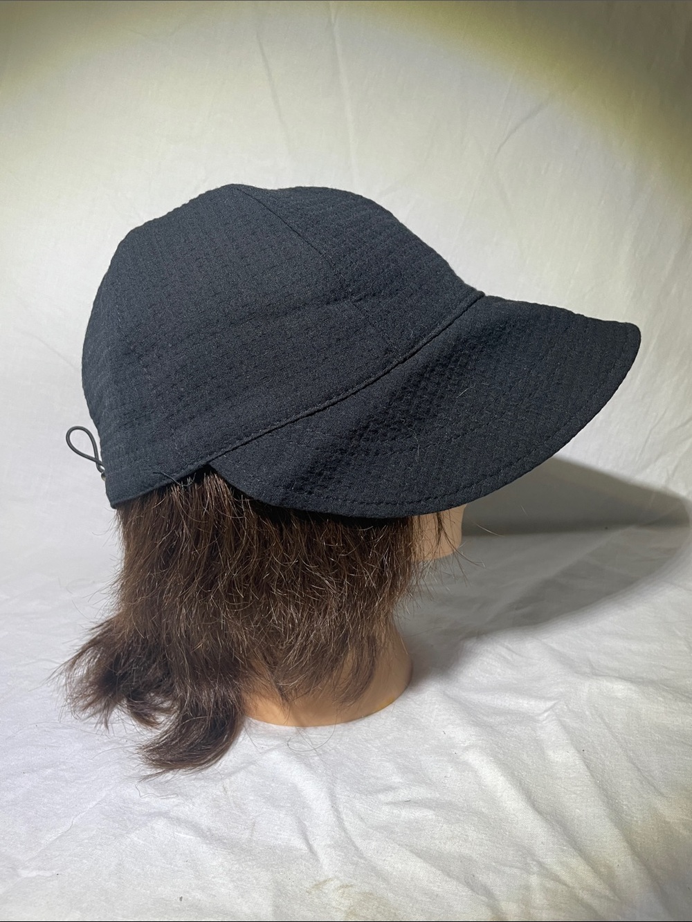 Black Lightweight Seersucker Bucket Hat - Adjustable Toggle Brimmed Cap